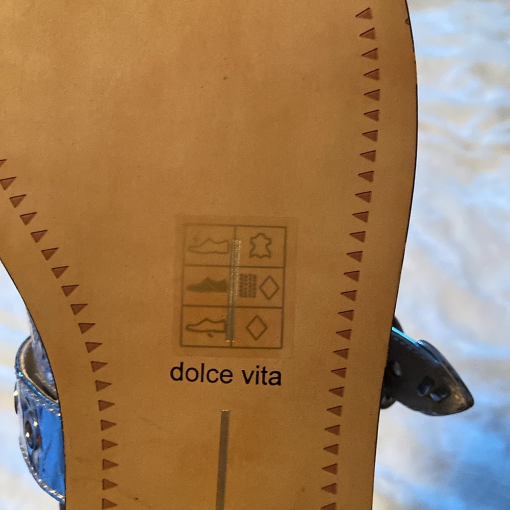 Dolce Vita Labell Slingback in Silver Distressed. Size 10. - Picture 7 of 9